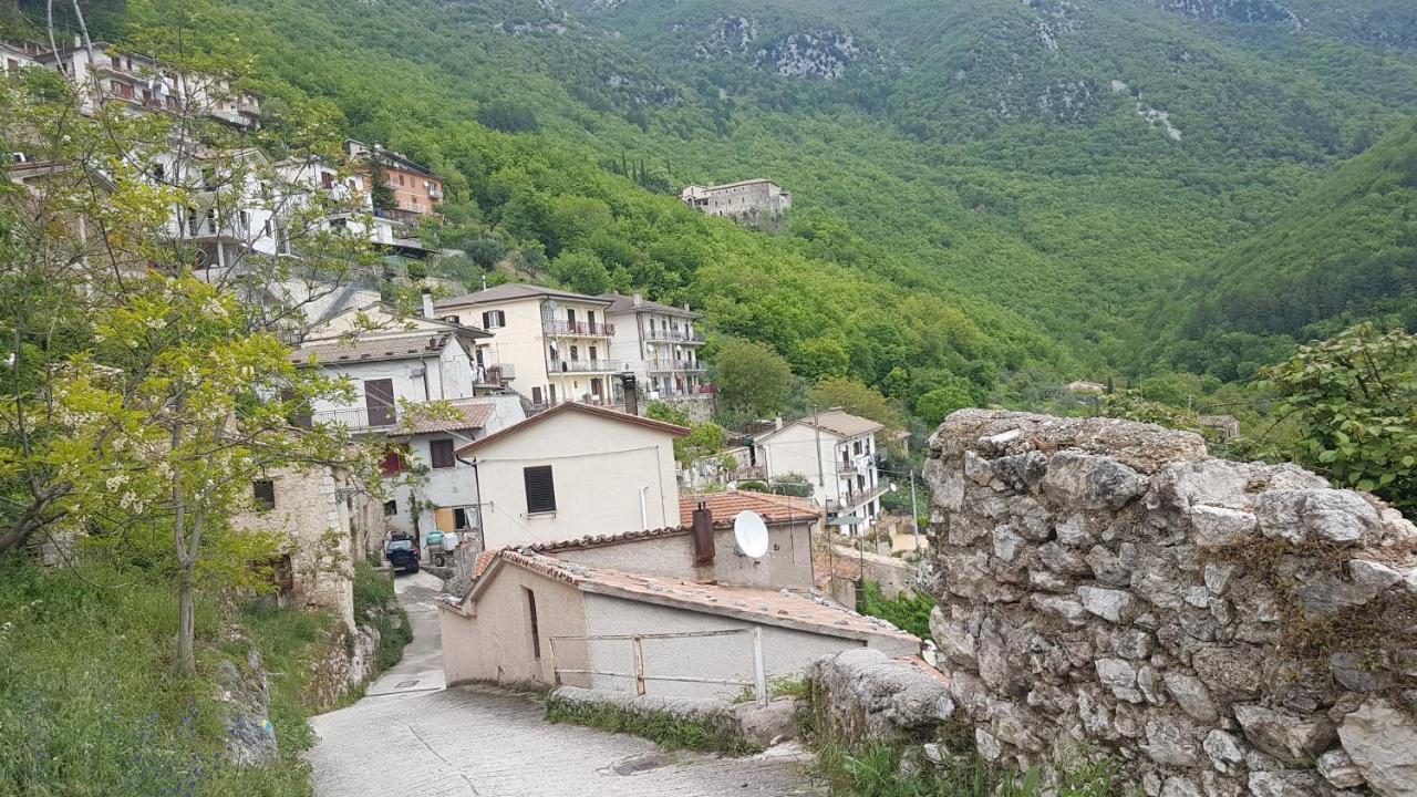 La Casetta Del Pellegrino Apartment Poggio Bustone Bagian luar foto